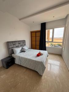 Cozy home with beach view & pool at Evasion Bouznika