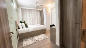 Spacious 3BR Balcony Airport Pickup Beach 5 Min