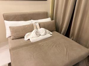 Aesthetic Crest Balcony Loft - Breeze near MOA