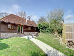 Cozy Holiday home in Cranbrook Kent with Garden