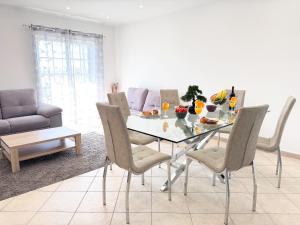 Faro City & Airport Comfy Condo by BeCherish