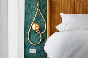 Golden Room Secrt Sabana AC
