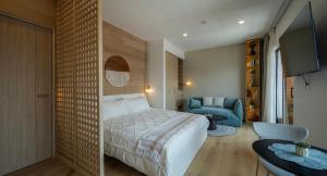 Refined Spacious Studio, Balcony, Pool & Gym