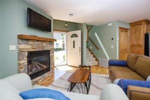 Yellow Birch Cottage by Simple Life Rentals