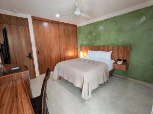 Hotel CEO Group