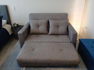 Central and Comfortable Apartment 21st Floor