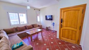 Steps to Sea - Relaxing 2-Bedroom Getaway & Pool
