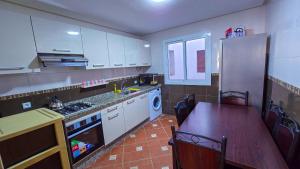 Steps to Sea - Relaxing 2-Bedroom Getaway & Pool
