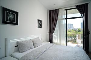 Arcadia Sky Apartments