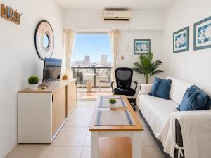 Sunny Recoleta Apartment w Balcony and Pool