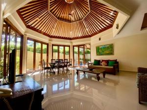 Bali Emerald Villas