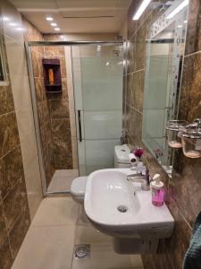 2bd apartment 32