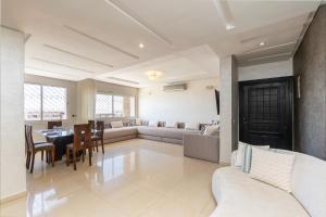 Lucky Agadir - View - Luxe - 67 Px