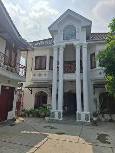 C Four Homestay