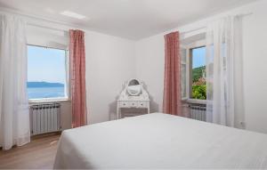 Stunning Apartment In Moscenicka Draga