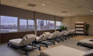 DoubleTree by Hilton Rotterdam Centre