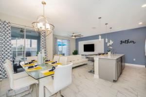 8947AR TOWNHOUSE