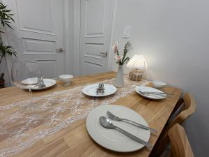 Staywoodnote