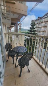 eHOME LUXX CONDOMINIUM