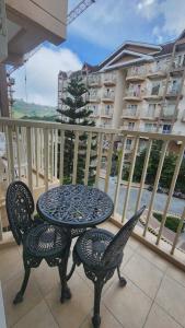 eHOME LUXX CONDOMINIUM