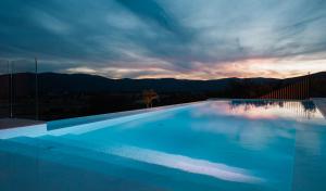 Villa Z1 Imotski - Luxury Retreat with Heated Pool & Spa