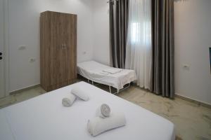 Agalliu Guest House