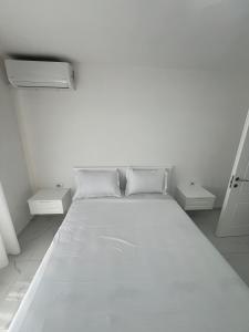 Piazza Place 3