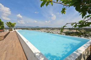 Studio in Sky Park Laguna CapitalPro SKY-1408