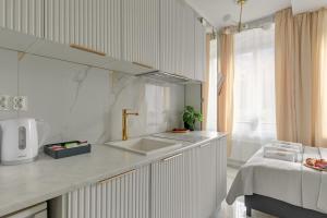 Sukiennicza Family Suite near WWII Museum by Downtown Apartments