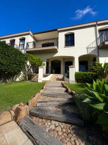Baycrest Villa - Luxury Coastal Stay