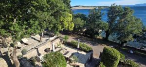 Simple beachfront rooms Bego