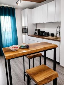 2 Rooms Apartment - Self Check-In - near Carolina Mall