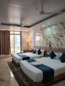 Aanantshri Hotel & Resort