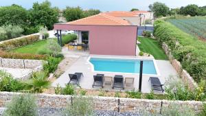 Vila Dora with Private Pool