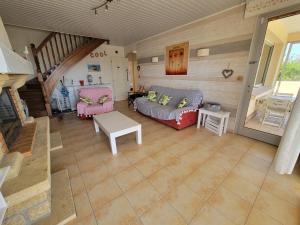 Bel Appartement Face à la mer, au RDC dune maison en cours de classement meublé, 4 couchages, WIFI, PORTIRAGNES PLAGE LXBFM26