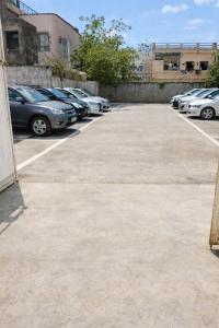 Shalimar Home Stay - FREE PICKUP