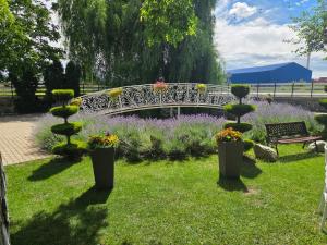 FLORA Garden