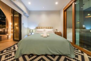 4BR Retreat in the heart of Ekkamai &Thonglor