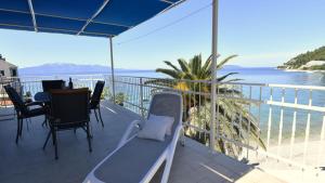 Apartman Maria - beachfront by Villas Guide