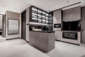 High-End 4BRplus1 - Panoramic Sea Views - Address JBR