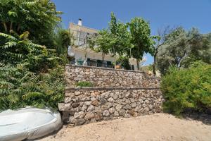 Secret beach apartments