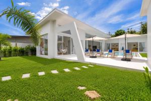 Luxury & Spacious 4BR Villa Private Pool