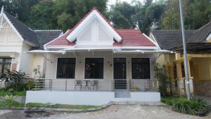 Villa Dalia Puncak EE11-24