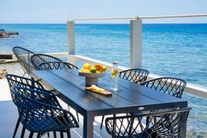 Elysian Seaside Suite