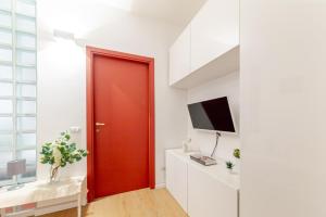 Characteristic one bedroom Apartment Columns of San Lorenzo