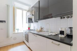 Characteristic one bedroom Apartment Columns of San Lorenzo