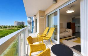 2 Bedroom Awesome Apartment In Moncofa