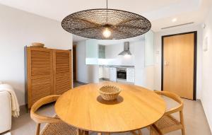 2 Bedroom Awesome Apartment In Moncofa