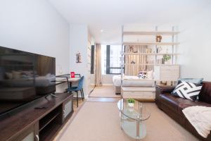 Foreshore Place - City Studio Apartment