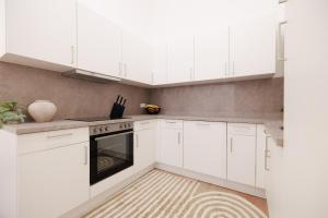 Designer Apartment - 10 min City Center - U3 Metro